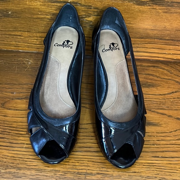 I ❤️ COMORT HEELS - Picture 1 of 6